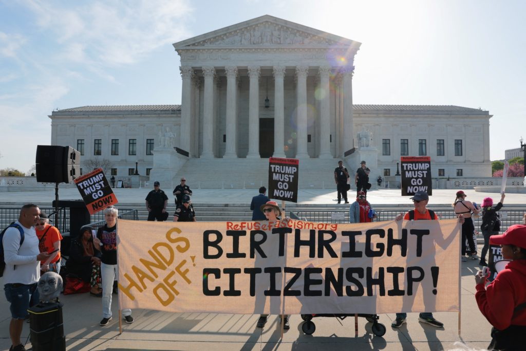 Supreme Court Strikes Down Trump Order on Birthright Citizenship