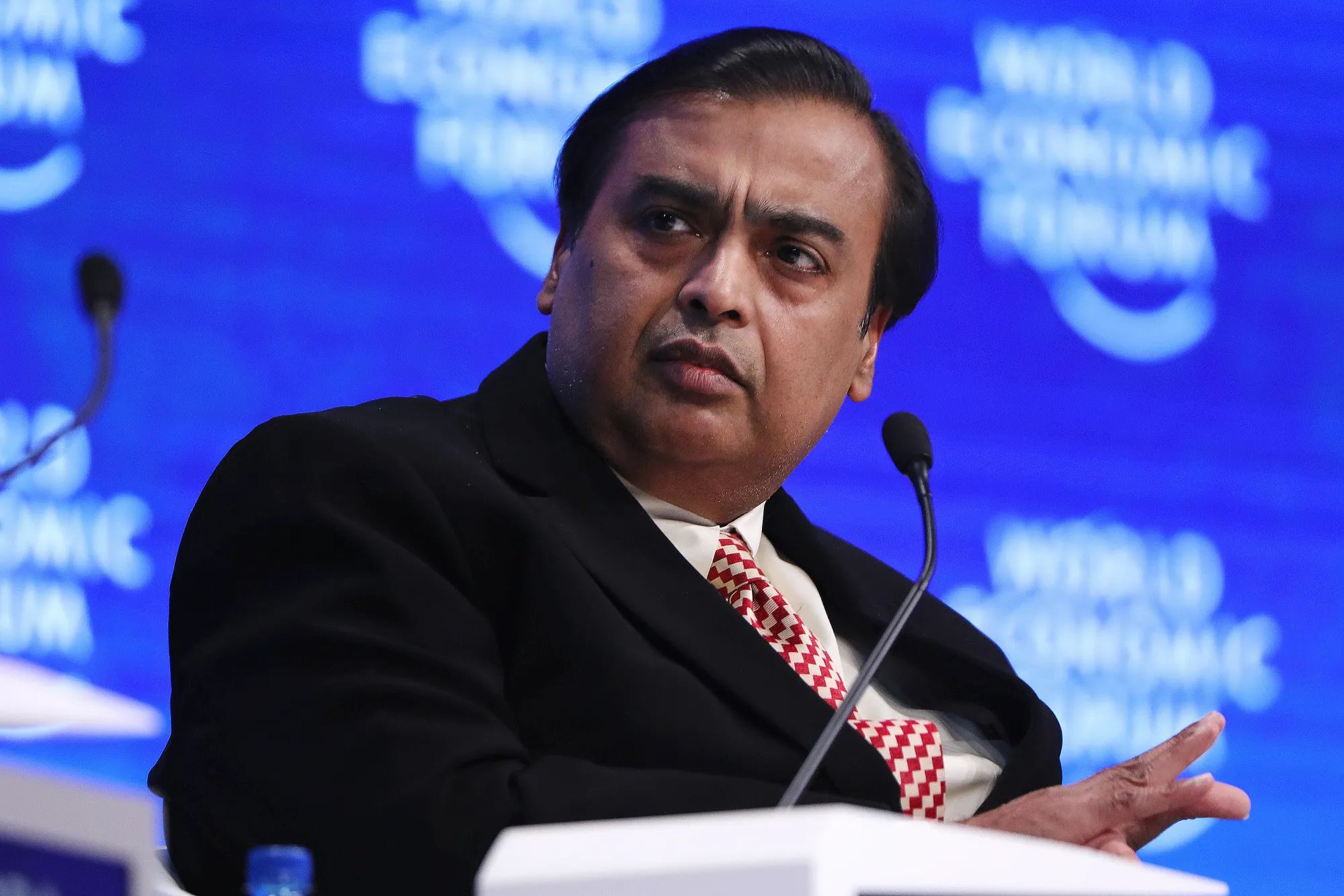 From Riches to Glitches: Reliance Sees ₹40,800 Cr Dip in One Volatile Week