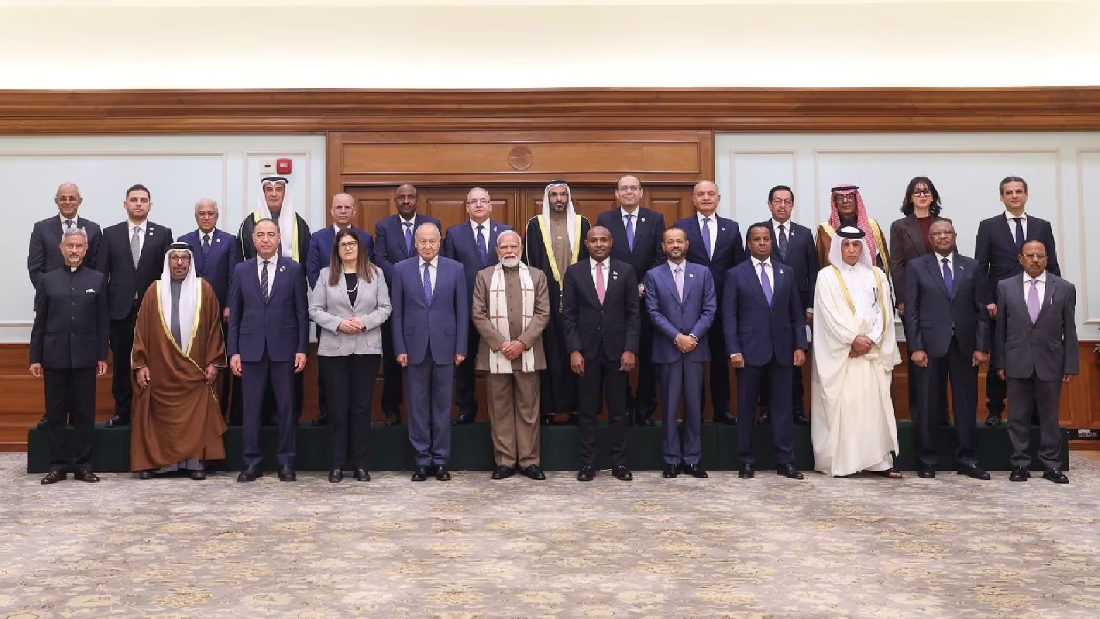 PM Modi Engages with Arab League Delegations, Emphasizing Trade, Energy, and Technology Collaboration