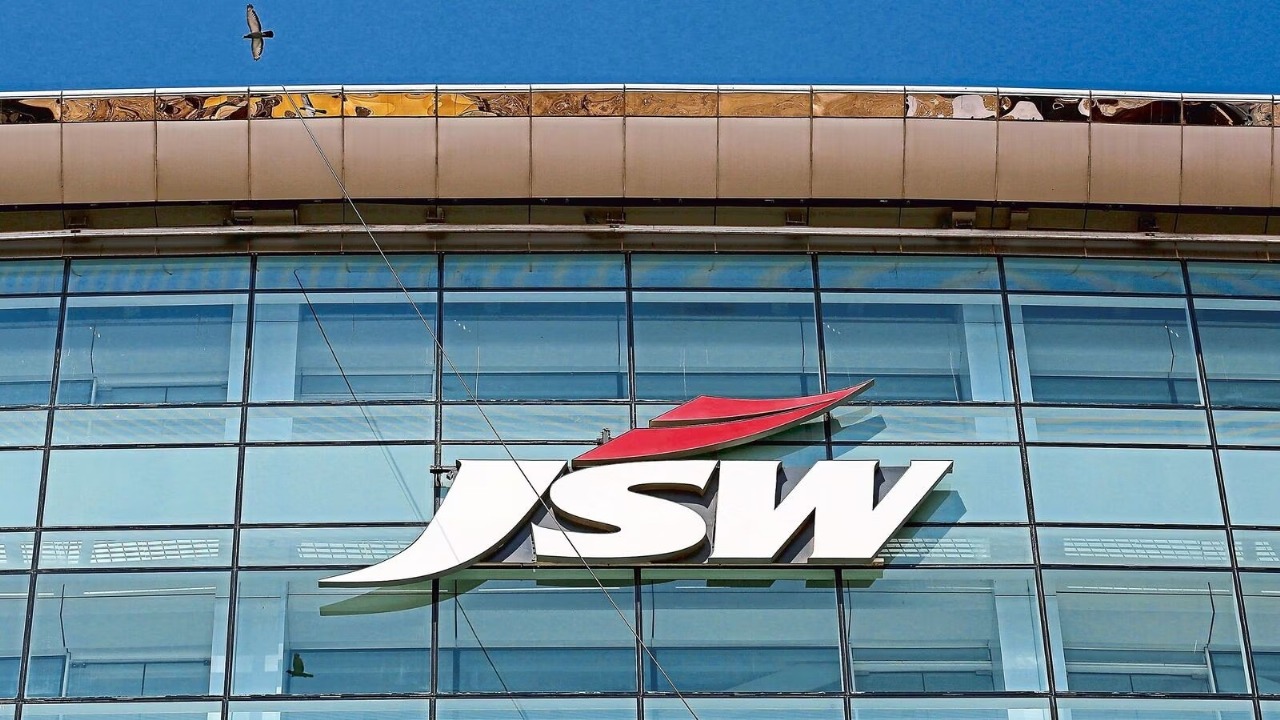 JSW Energy Gears Up for Expansion with Ambitious Fundraising Move