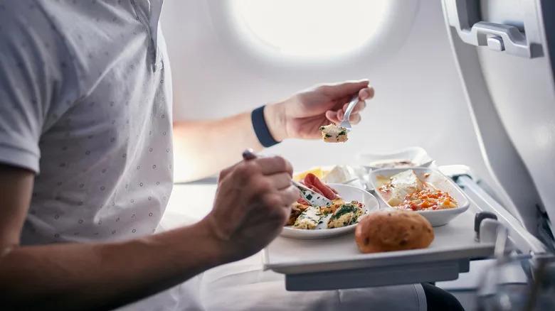 Mile-High Meals: 5 Tips to Eat Airplane Food the Right Way