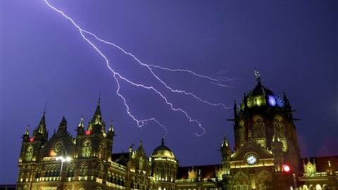 Monsoon Set to Make Earliest-Ever Splash in Mumbai: IMD Issues Alerts