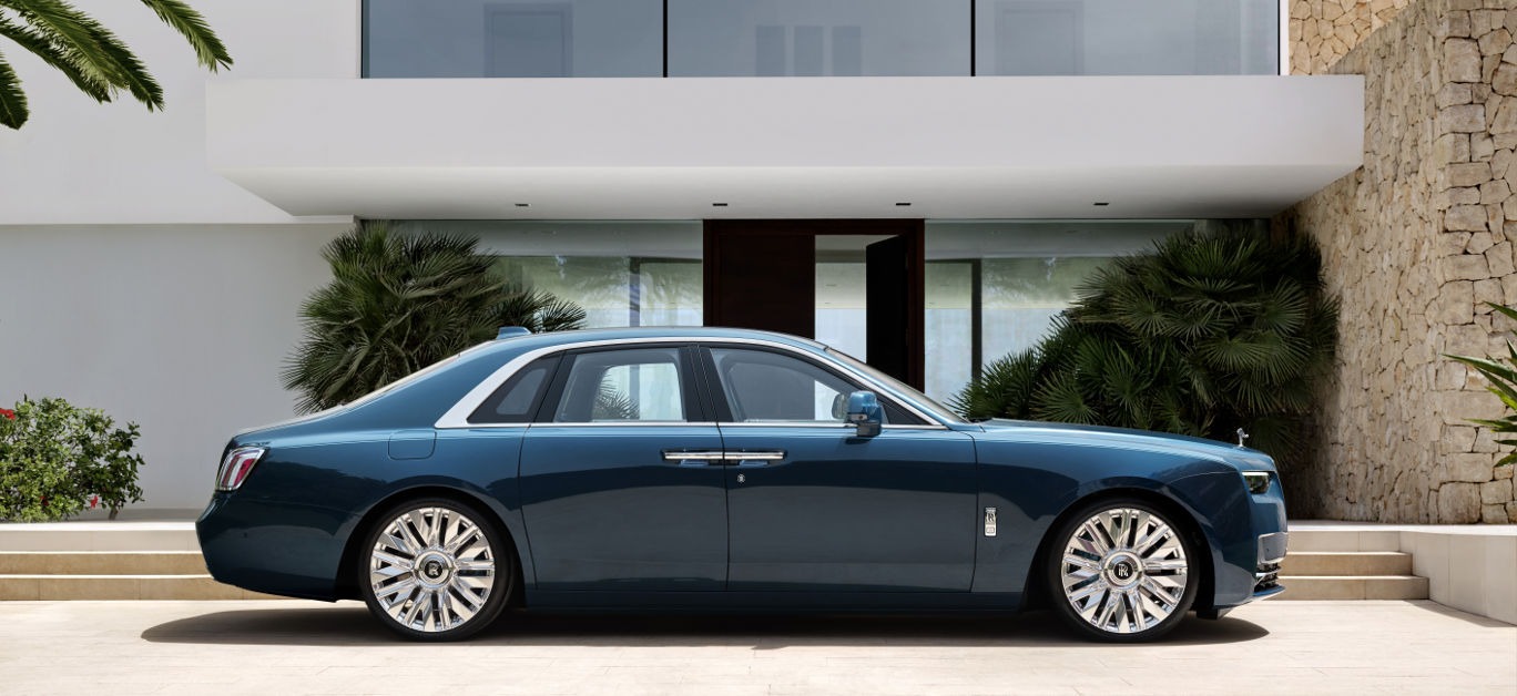 Rolls-Royce Unveils Ghost Series II: A New Era of Opulent Driving