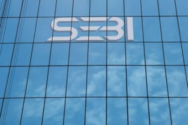 SEBI Warns Investors Over Live Trading Strategies on Social Media