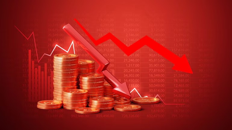 Rupee Weakens As Nifty 50 Ends Lower Amid Market Volatility