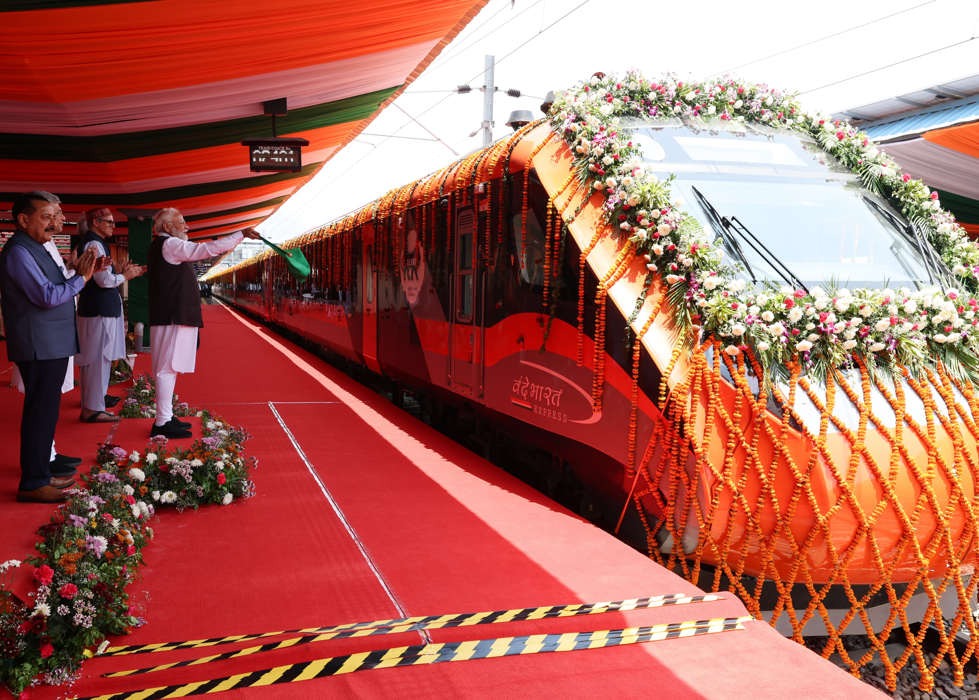 Katra-Srinagar Vande Bharat Train Begins Service, Offering Faster and More Comfortable Travel