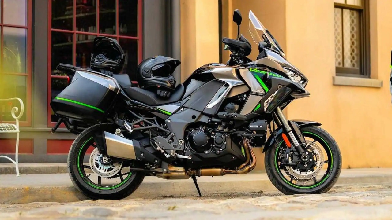 Kawasaki Unleashes 2025 Versys 1100: A Powerhouse Adventure Tourer Storms Indian Roads