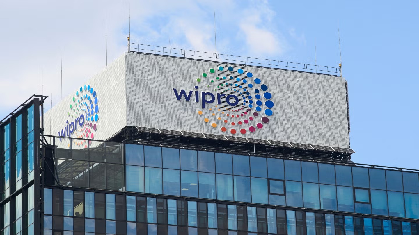 Wipro Climbs: WIPR.NS Rises 3.6% On Dividend Buzz And Steady Q3 Momentum