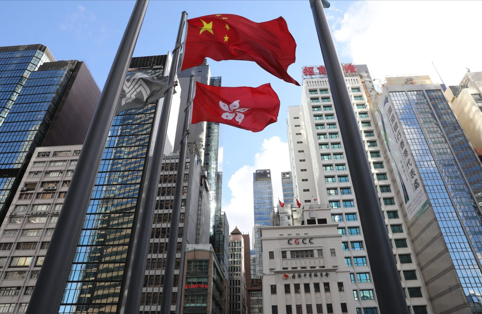 Hong Kong Set to Become Global Multicurrency Bond Hub with Beijing's Backing