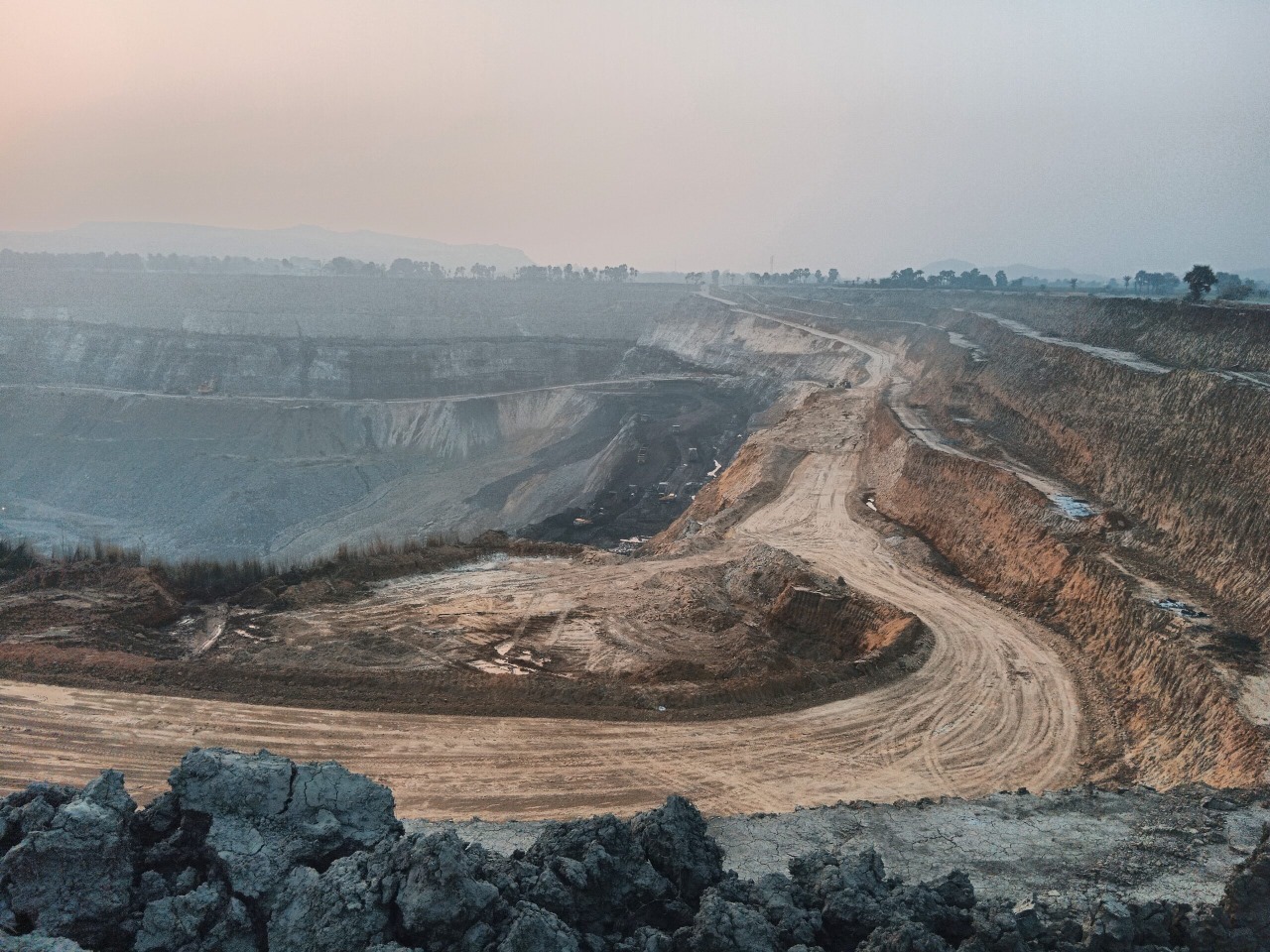 Dalmia Bharat Faces ₹130 Crore Annual Impact from Tamil Nadu Mineral Tax, Plans to Pass on Costs to Customers