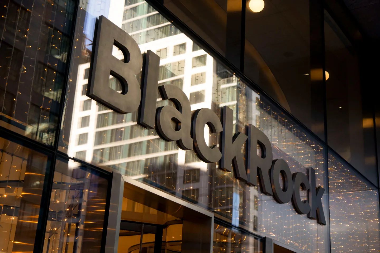 WOW STORY OF THE DAY   BlackRock Unmasked: The World’s Quiet Financial Superpower
