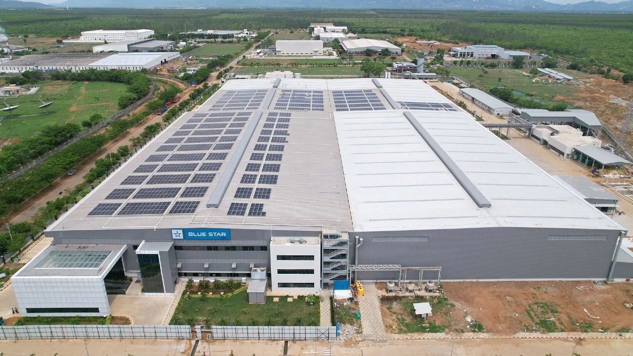 Blue Star Misses Profit Estimate but Beats Revenue Forecast in Q1 FY26