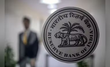 RBI Opens Dialogue With Banks On Securing Long-Term Retail Deposits