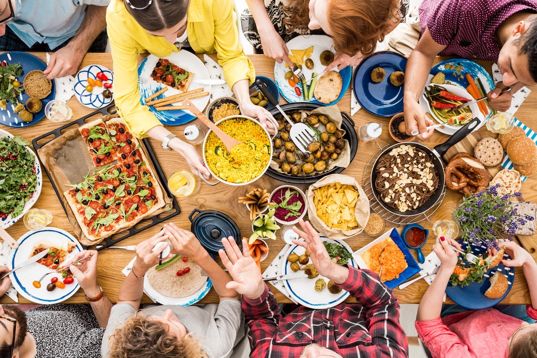 Breaking Bread, Building Bonds: How Shared Meals Boost Happiness