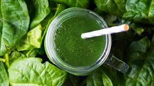 Green Juice Caution: Experts Warn Against Daily Raw Spinach Intake