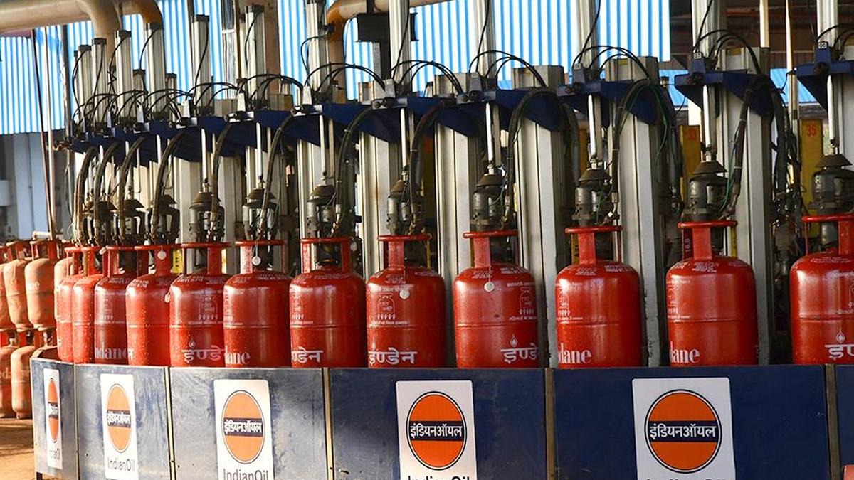 India’s Daily LPG Output Stands At 45,000 Tons