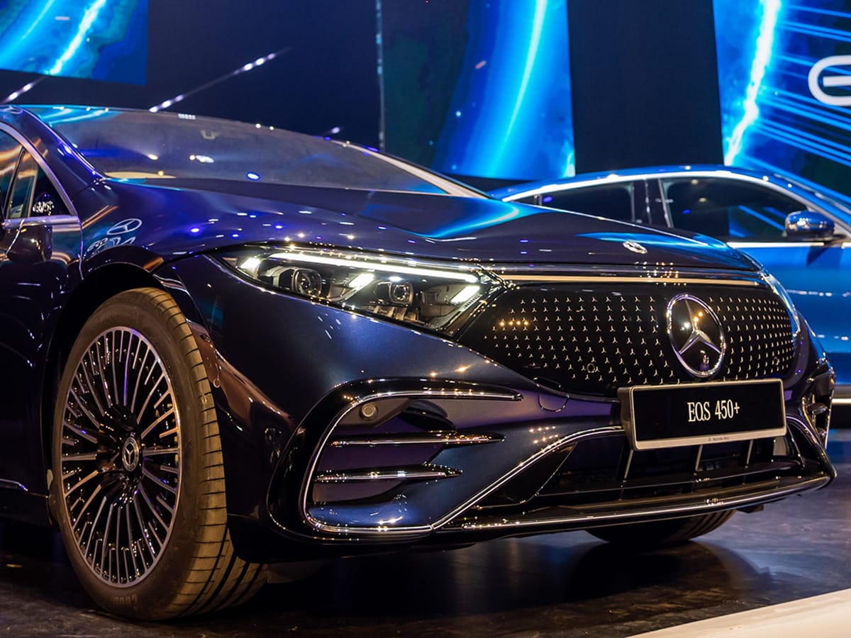 Mercedes-Benz India launched the Luxurious EQS 450 4MATIC five-seater variant