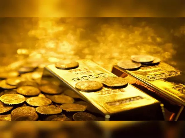 Bullion Whiplash: Gold Retreats from Historic Highs—Is a Deeper Correction Looming?