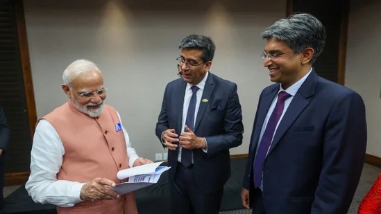 Building Bridges and Bytes: PM Modi Ignites Indian-Origin Tech Power in South Africa
