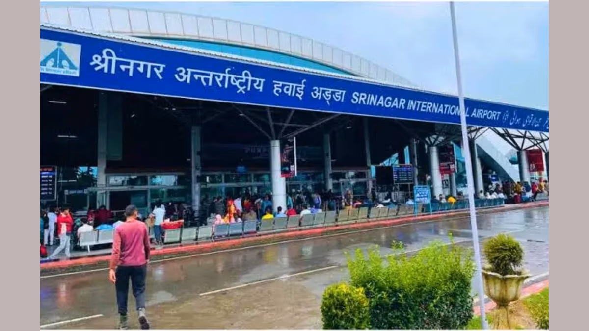 DGCA Calls on Airlines to Cancel Fees During Rush of Tourist Evacuations Following Kashmir Attack