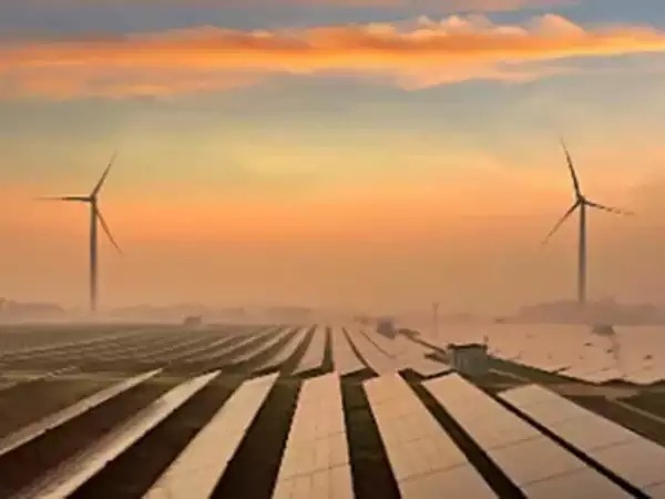 Wind of Change Blows Cold: Renewable Energy Sector Faces Turbulence