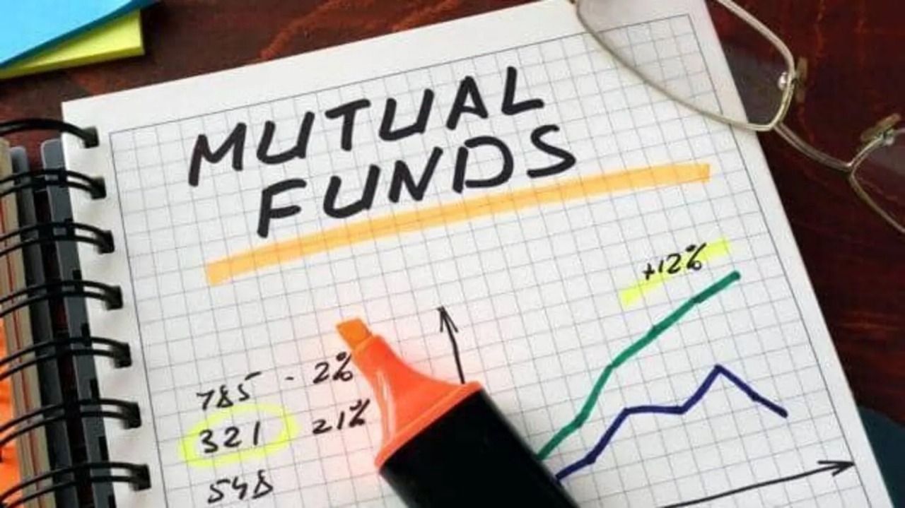 The Investment Shift: Why Mutual Funds Are Beating Bank Deposits
