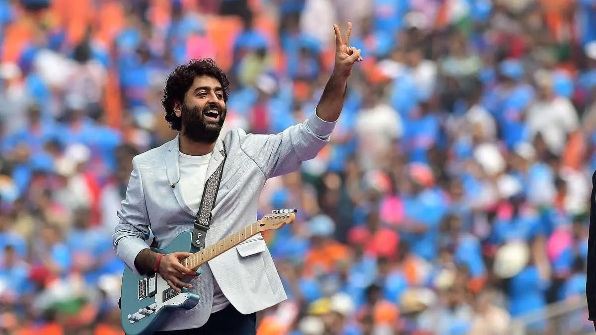 Arijit Singh Returns to Playback Singing for Awarapan 2
