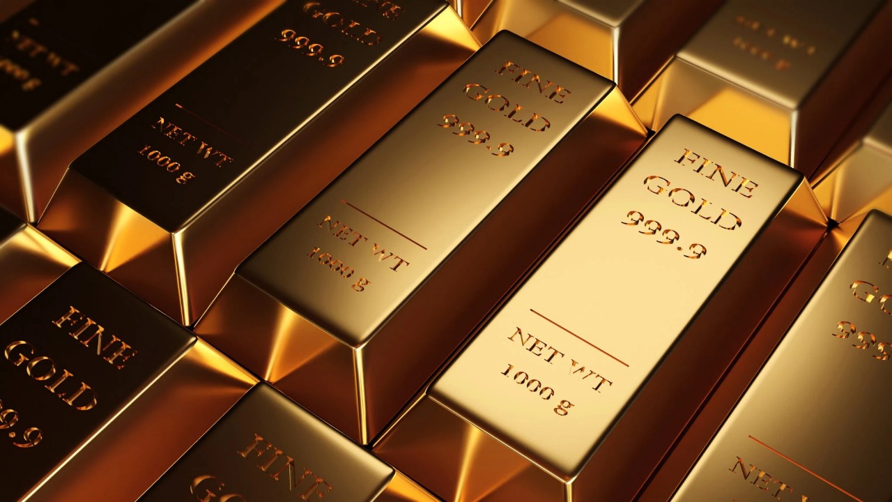 Gold Holds Steady as Markets Await RBI MPC Decision & US Payroll Data!