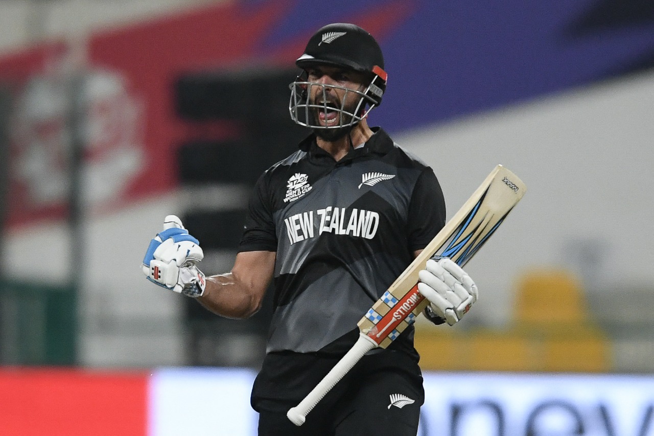 Daryl Mitchell Anchors New Zealand’s Innings with Gritty Fifty