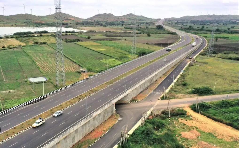 Fast Lane to the Future: ₹40K Cr Expressway to Zip Mumbai-Bengaluru in 6 Hours
