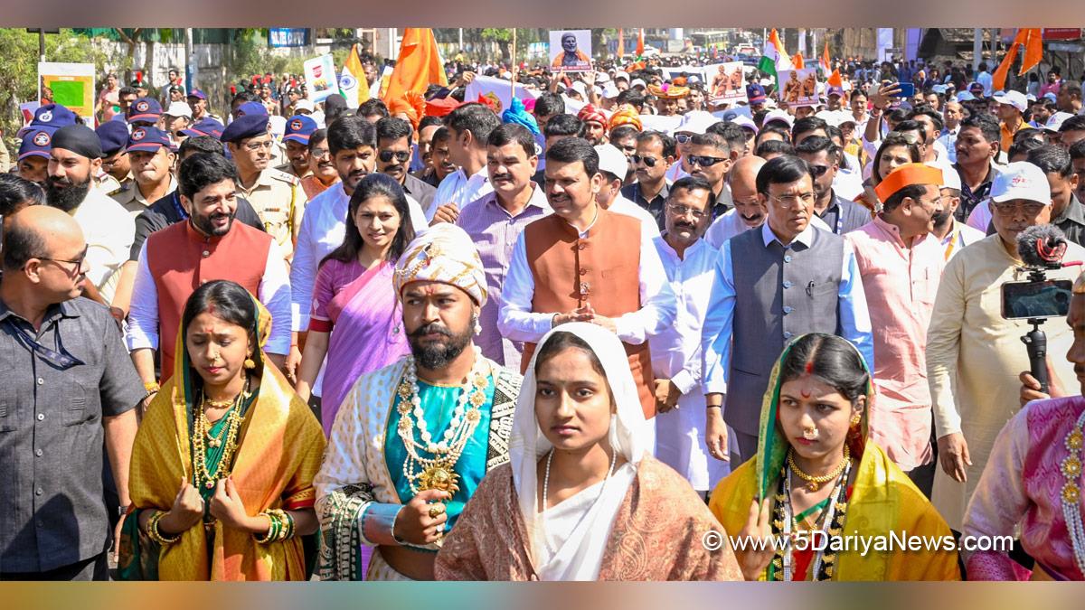 Shivaji's Legacy Celebrated: Padyatra Led by Mandaviya, Fadnavis Draws Huge Crowd