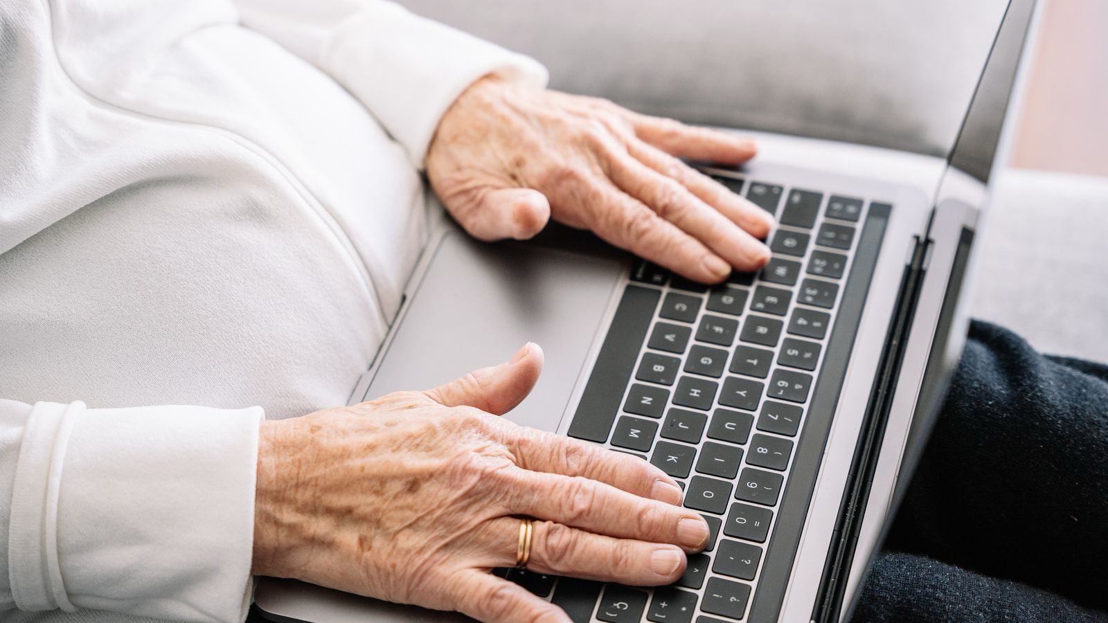 Ctrl + Alt + Confused: Two-Thirds of Seniors Struggle to Keep Up With Tech