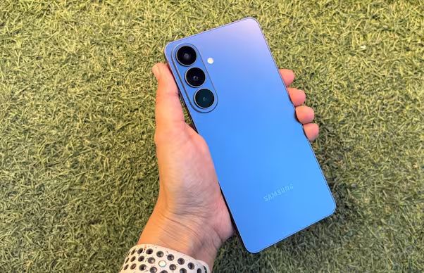 Galaxy S26 Plus Review: Strong Performance But Predictable Design And Steep Pricing