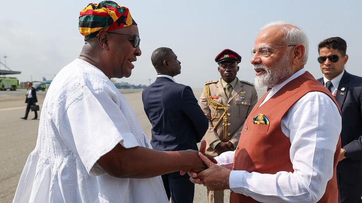 Modi in Accra: Historic Ghana Visit Begins with 21-Gun Salute and Diplomatic Warmth