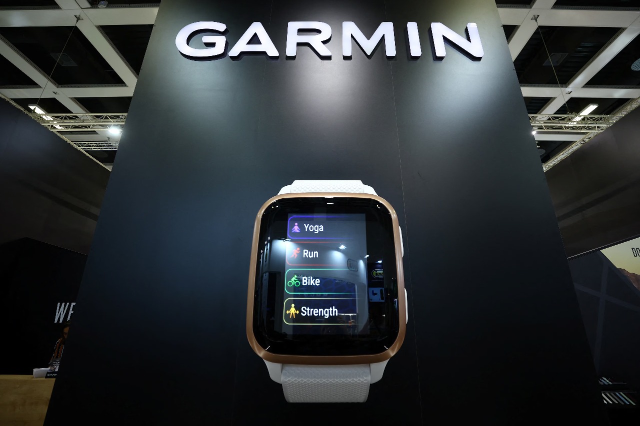 Garmin Soars: 2025 Forecast Beats Expectations on Booming Wearables Demand