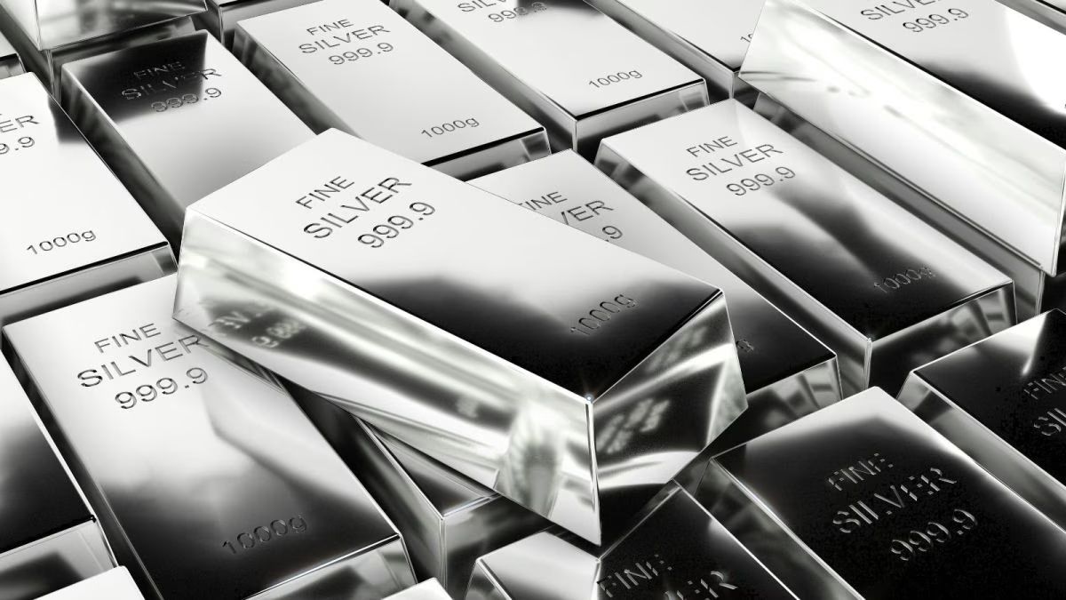 Silver Lining Fade: Price Stabilizes After Heavy Weekly Slump