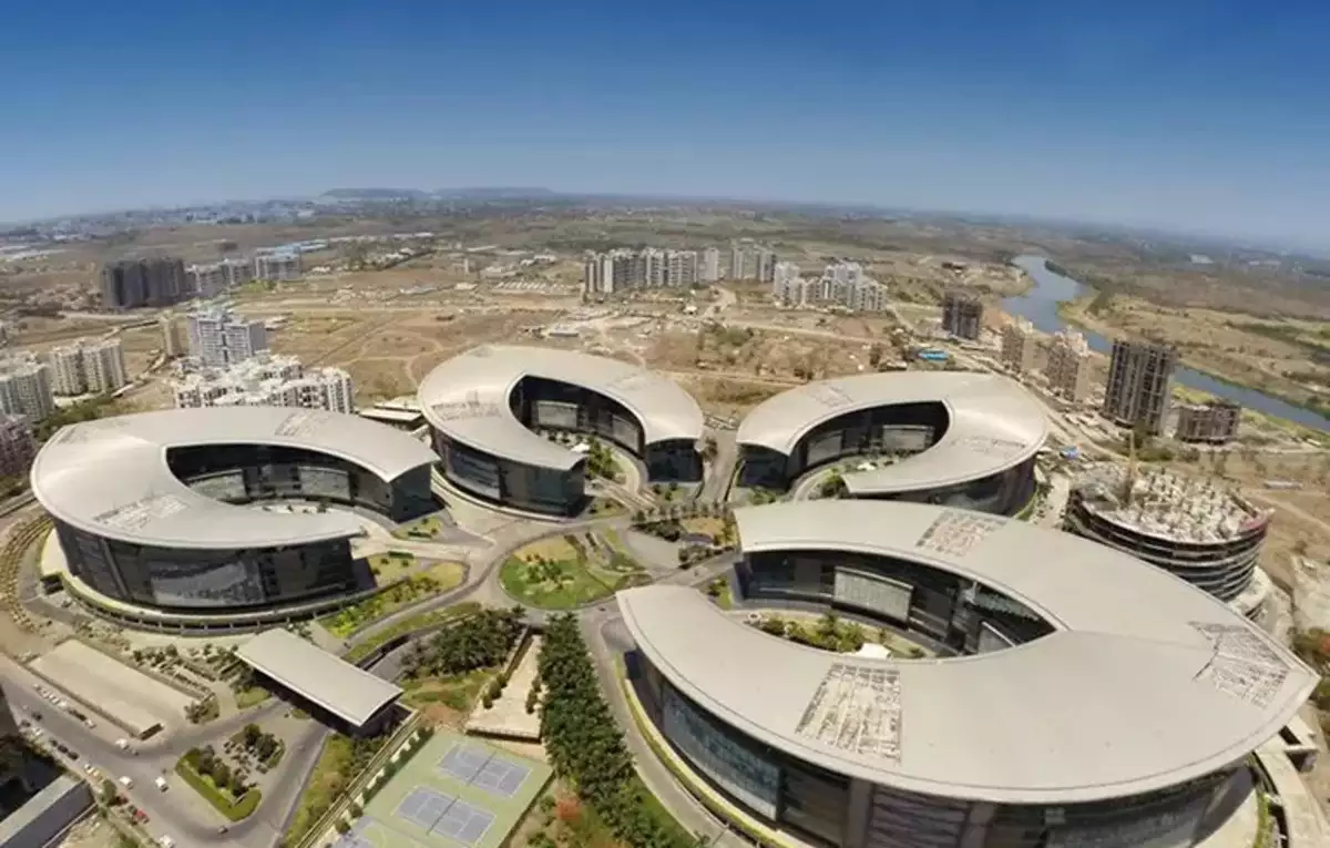 India’s Tech Parks Get a Growth Spurt: Industrialists Push for a Digital Leap