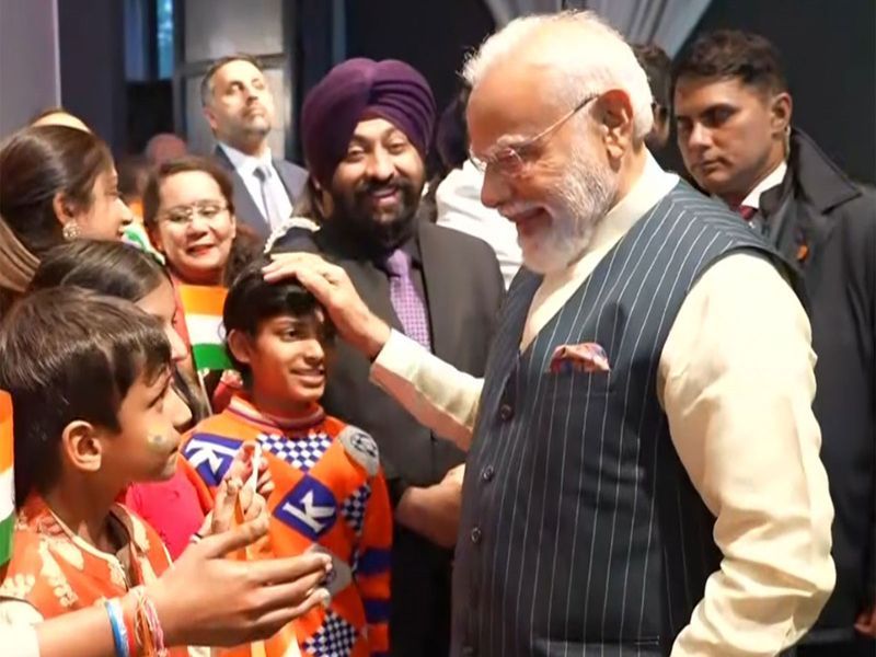 Garba In The Hague How Dutch Desi Beats Welcomed PM Modi