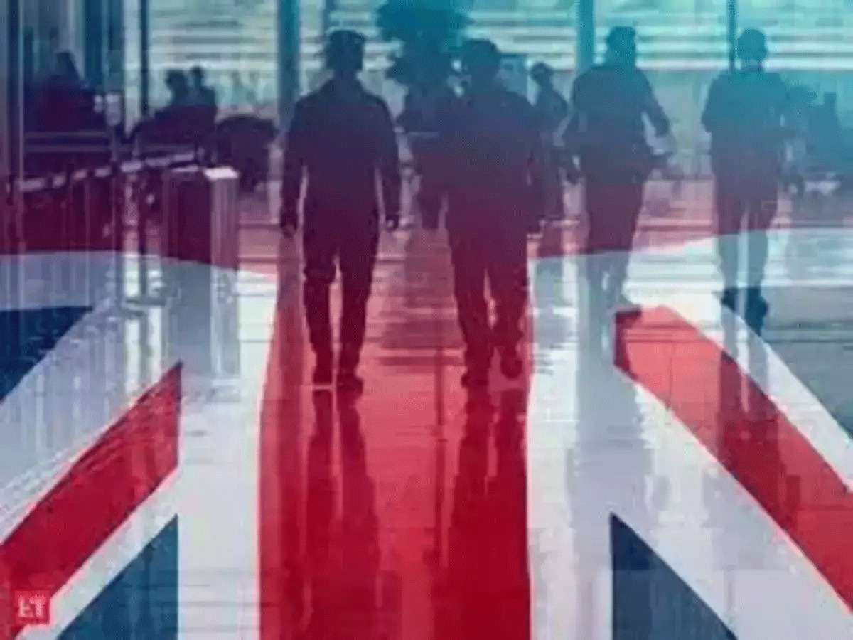 UK Opposition Proposes Stricter Citizenship Rules, 10-Year Wait for Permanent Residency