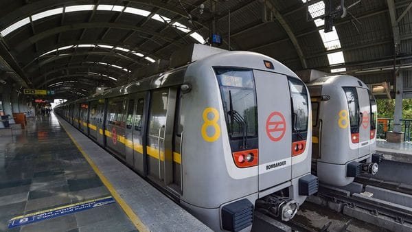 Metro Monday, Not My Car: Delhi Rides The Fuel-Saving Wave