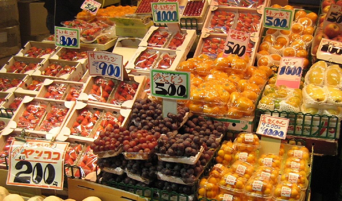 Don’t Let These Fruits Fool You-The Hidden Calorie Kings of the Produce Aisle