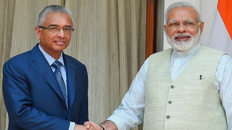 PM Modi Inaugurates Over 20 India-Funded Projects in Mauritius