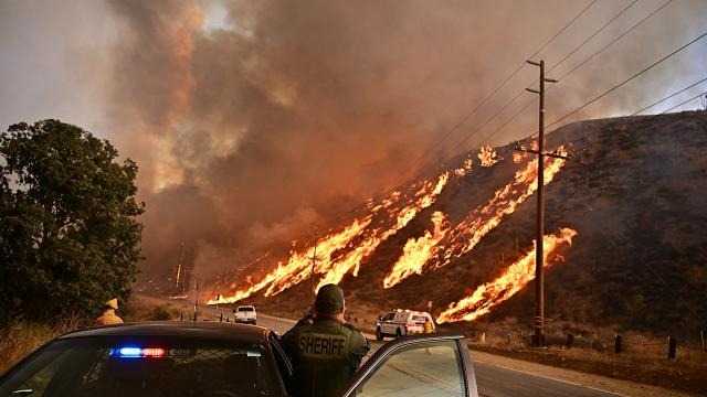 California Inferno: Hughes Fire Forces Mass Evacuations in Los Angeles County