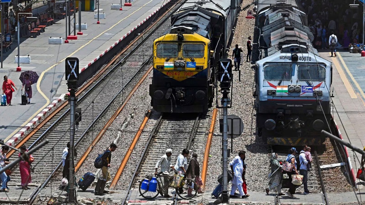 Festive Rail Travel Gets a Smart Upgrade: Indian Railways Launches Round Trip Discount Scheme for Holiday Rush