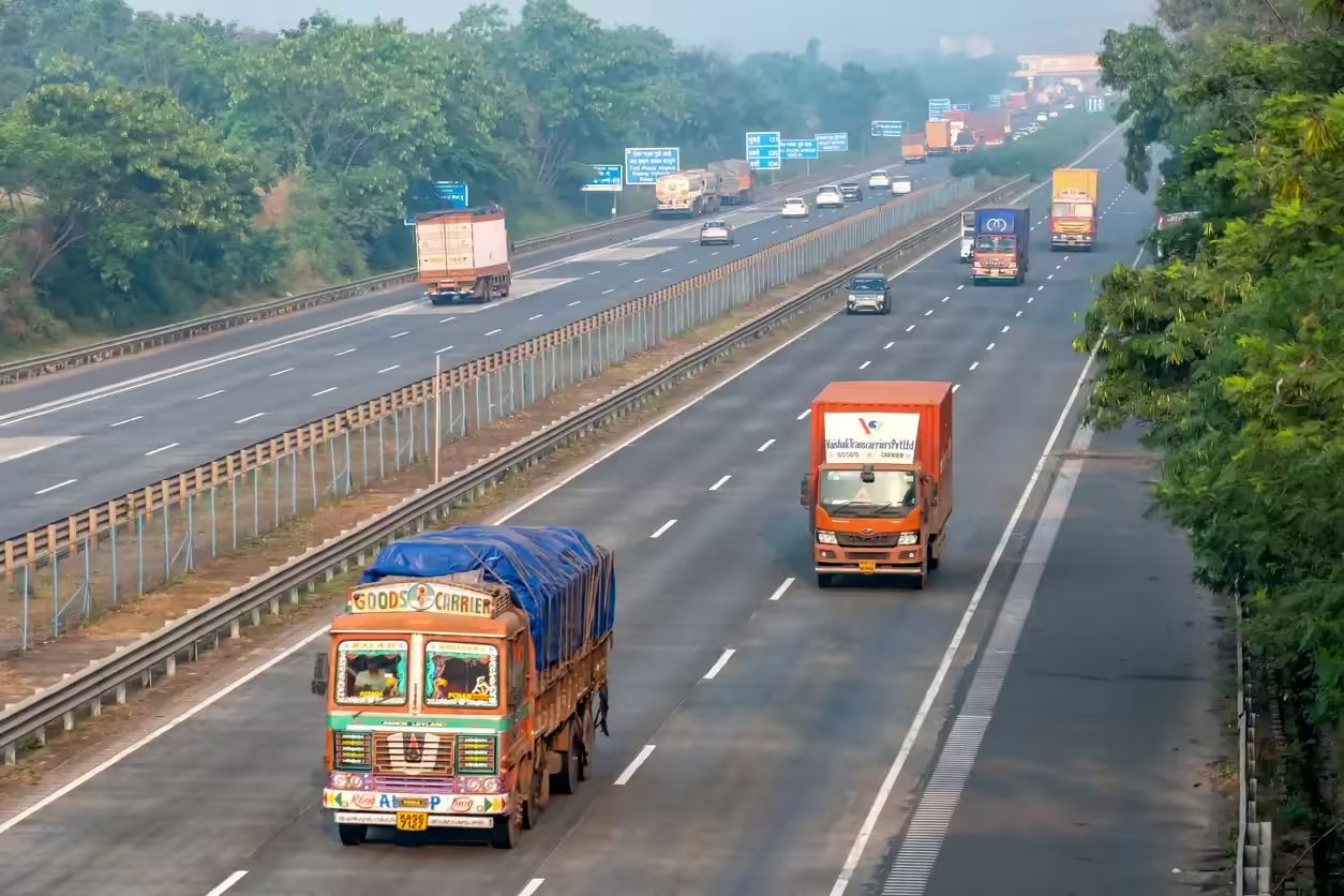 Who Stops Where? India’s Freight Crisis Highlights Urgent Need For Safer Highway Hubs