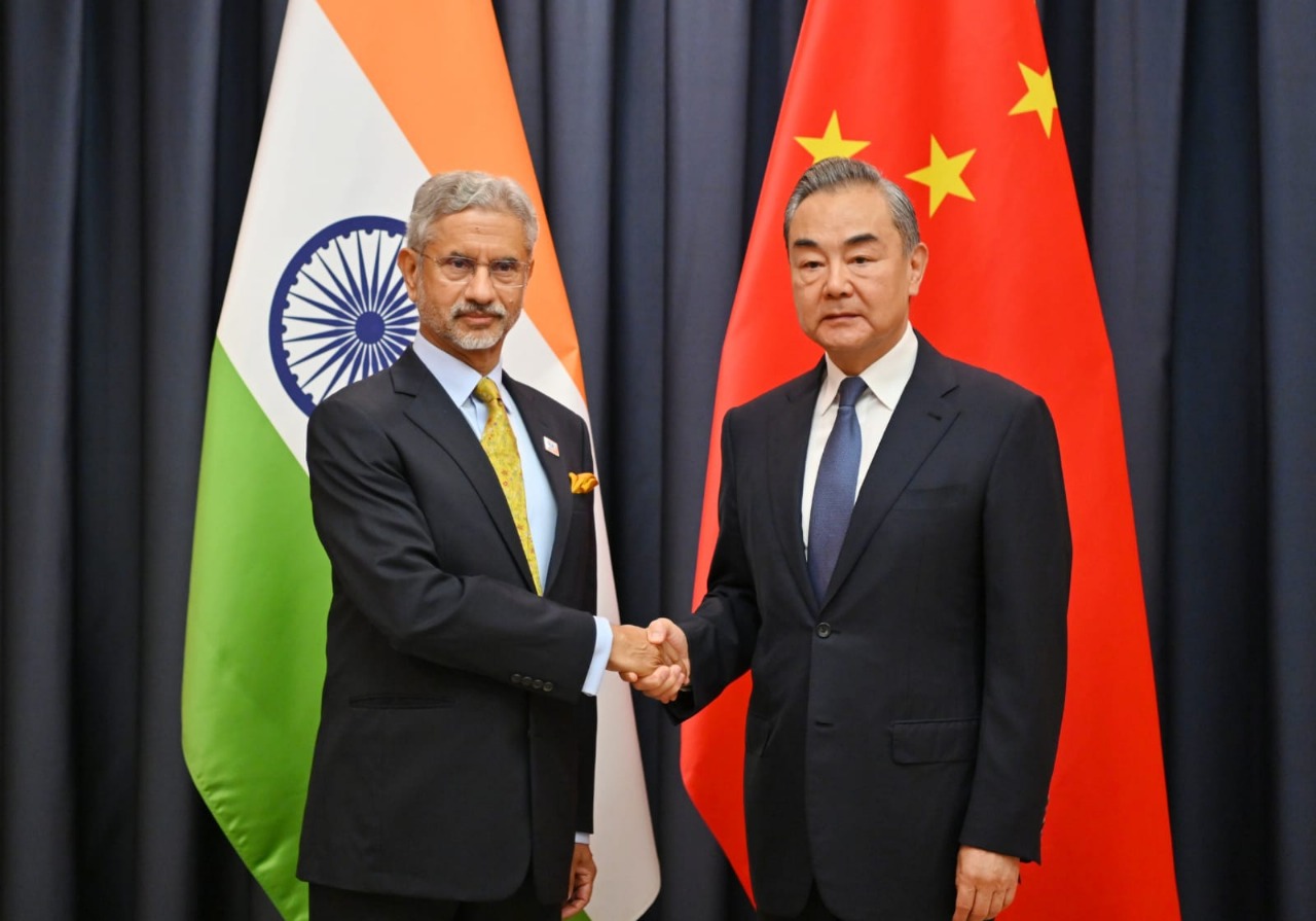 China Extends Olive Branch: Calls for 'Mutual Achievement' Partnership with India
