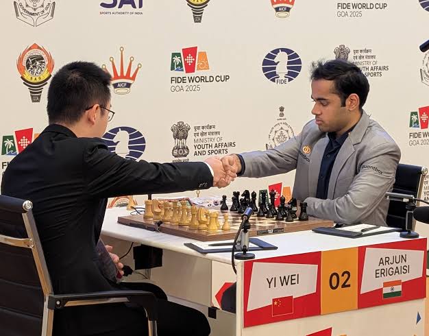 Semifinal Standoff: FIDE World Cup Heats Up With Nail-Biting Draws in Opening Classics
