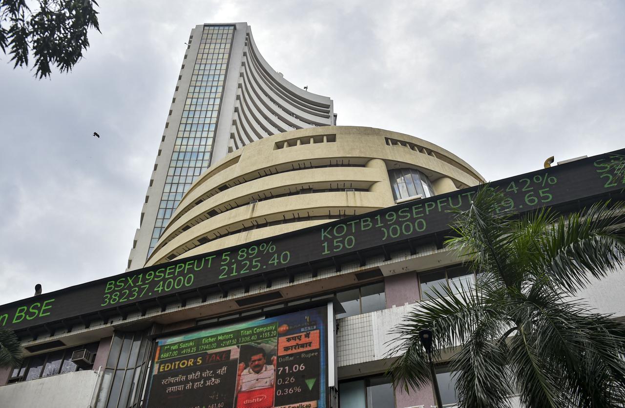 Indian Markets Open Higher on Strong Global Tech Rally