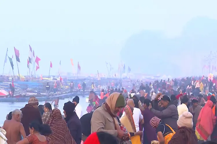 Faith Floods the Sangam: Over 9 Lakh Devotees Take Holy Dip in Prayagraj on Ekadashi