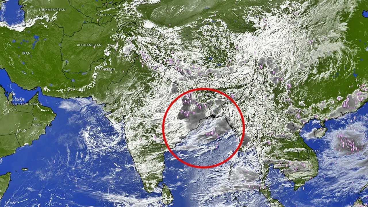 Bay of Bengal System Crosses India, Puts Sindh Under Three-Day Rain Watch